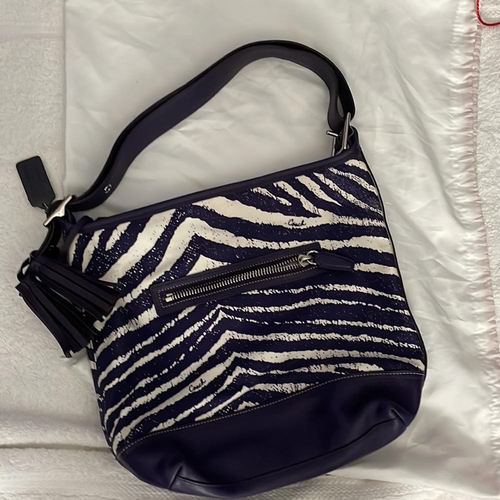 PRE💜 AUTHENTIC Unique, Dark Purple Zebra Coach handbag! Excellent condition. - Picture 11 of 14